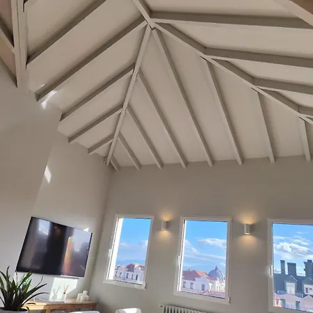 Vistas Al Mar En Puerto Chico *